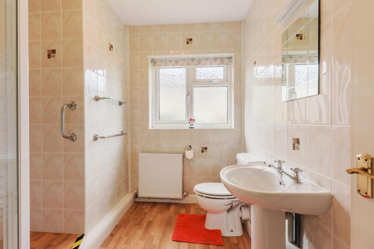 Villa Meadow Lea Leominster Exterior foto